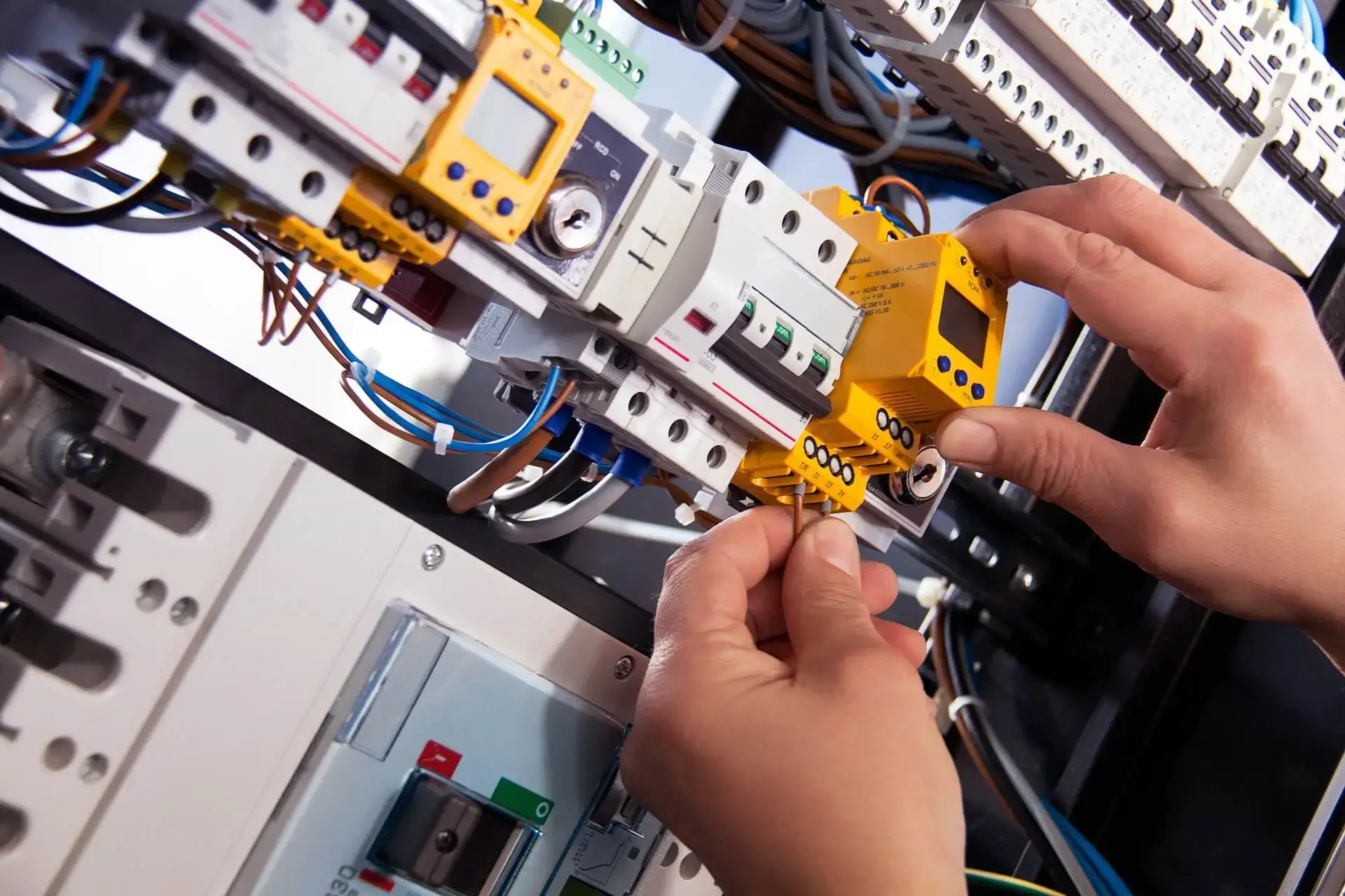 Certified electricians in Lambeth